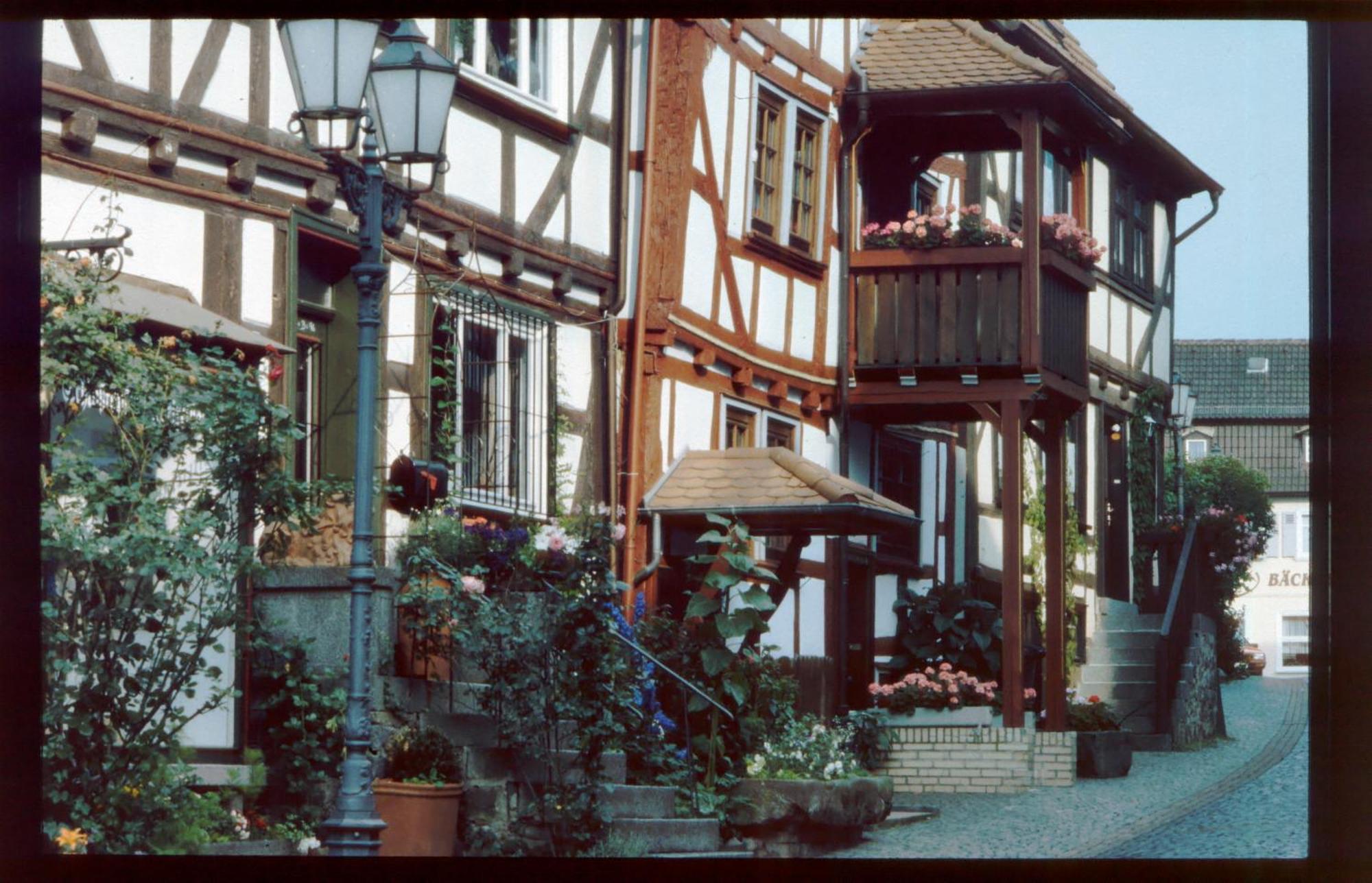 Unser Kleines Hotel Cafe Goebel Laubach  エクステリア 写真